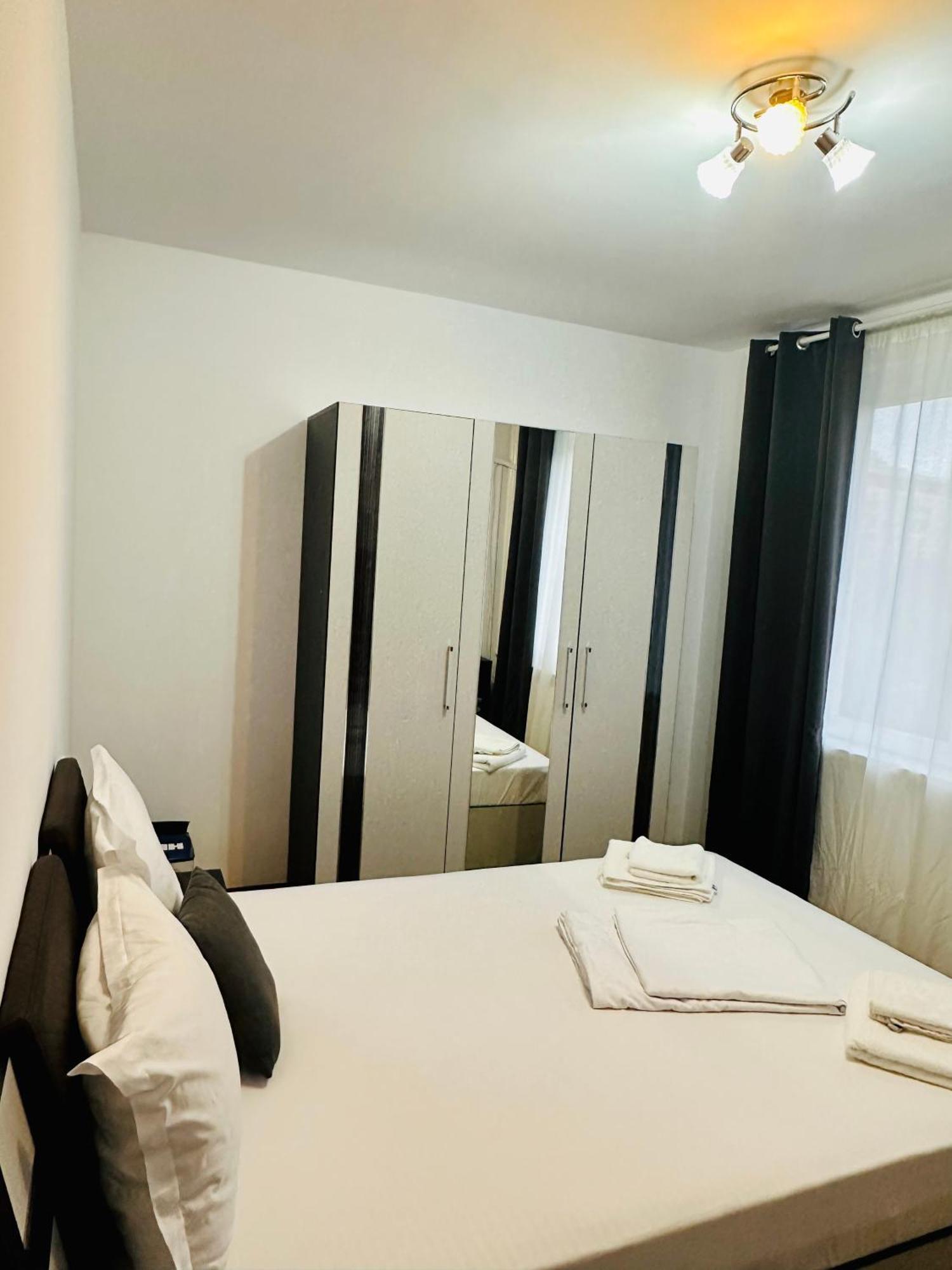 Chic Comfort 1Bdr With Landmark View - Concerthall Bucareste Exterior foto