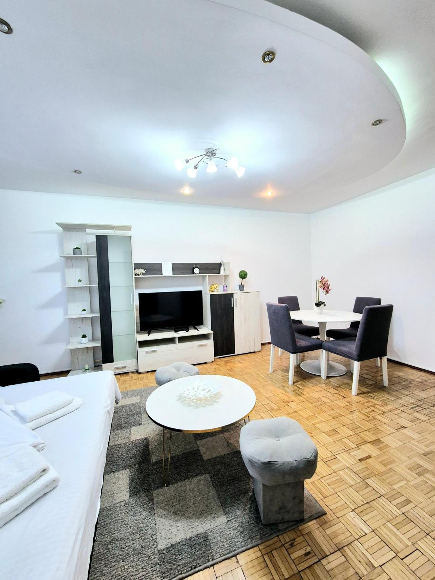 Chic Comfort 1Bdr With Landmark View - Concerthall Bucareste Exterior foto